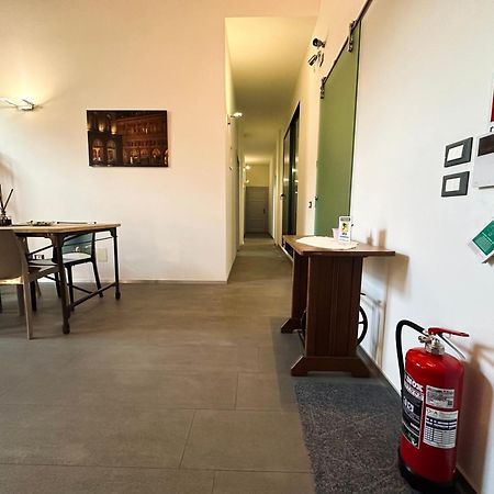 Indipendenza 24 Bed & Breakfast Bologna Ngoại thất bức ảnh