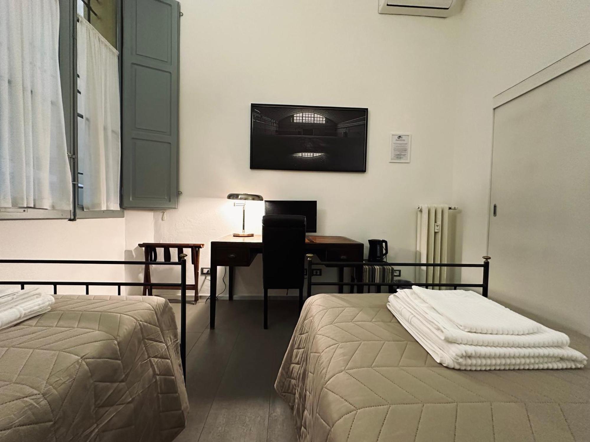 Indipendenza 24 Bed & Breakfast Bologna Ngoại thất bức ảnh