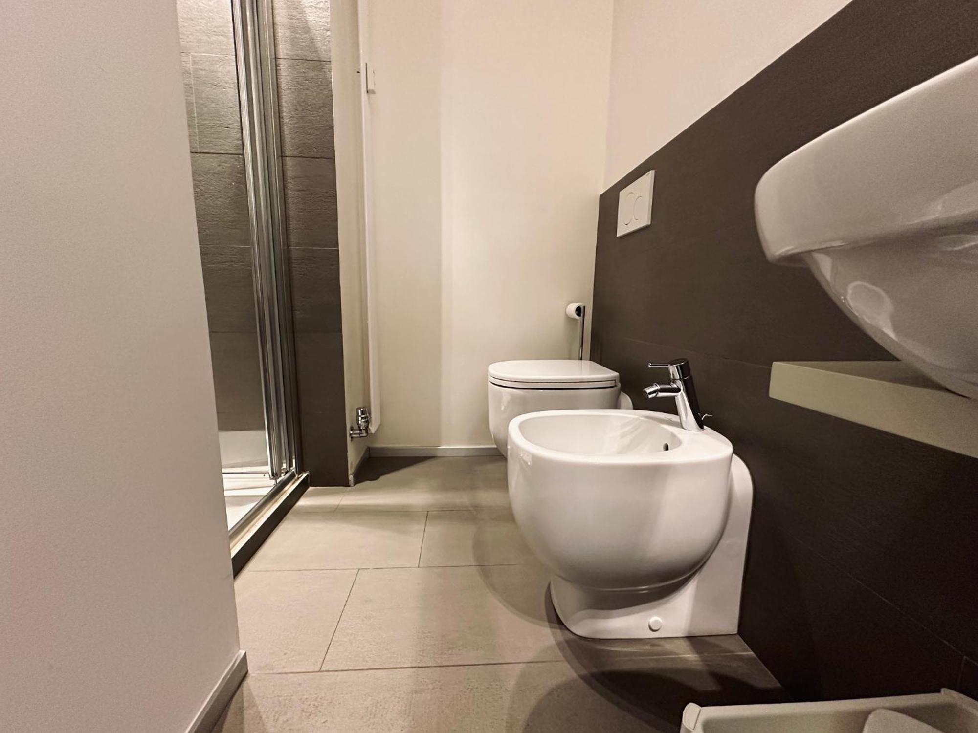 Indipendenza 24 Bed & Breakfast Bologna Ngoại thất bức ảnh