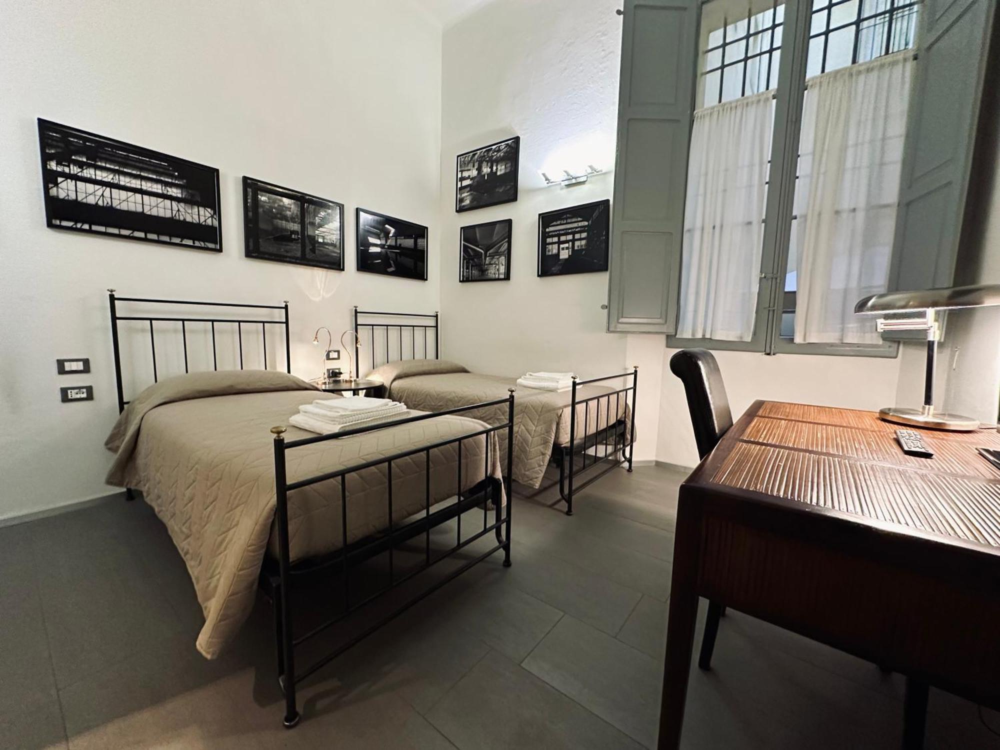 Indipendenza 24 Bed & Breakfast Bologna Ngoại thất bức ảnh