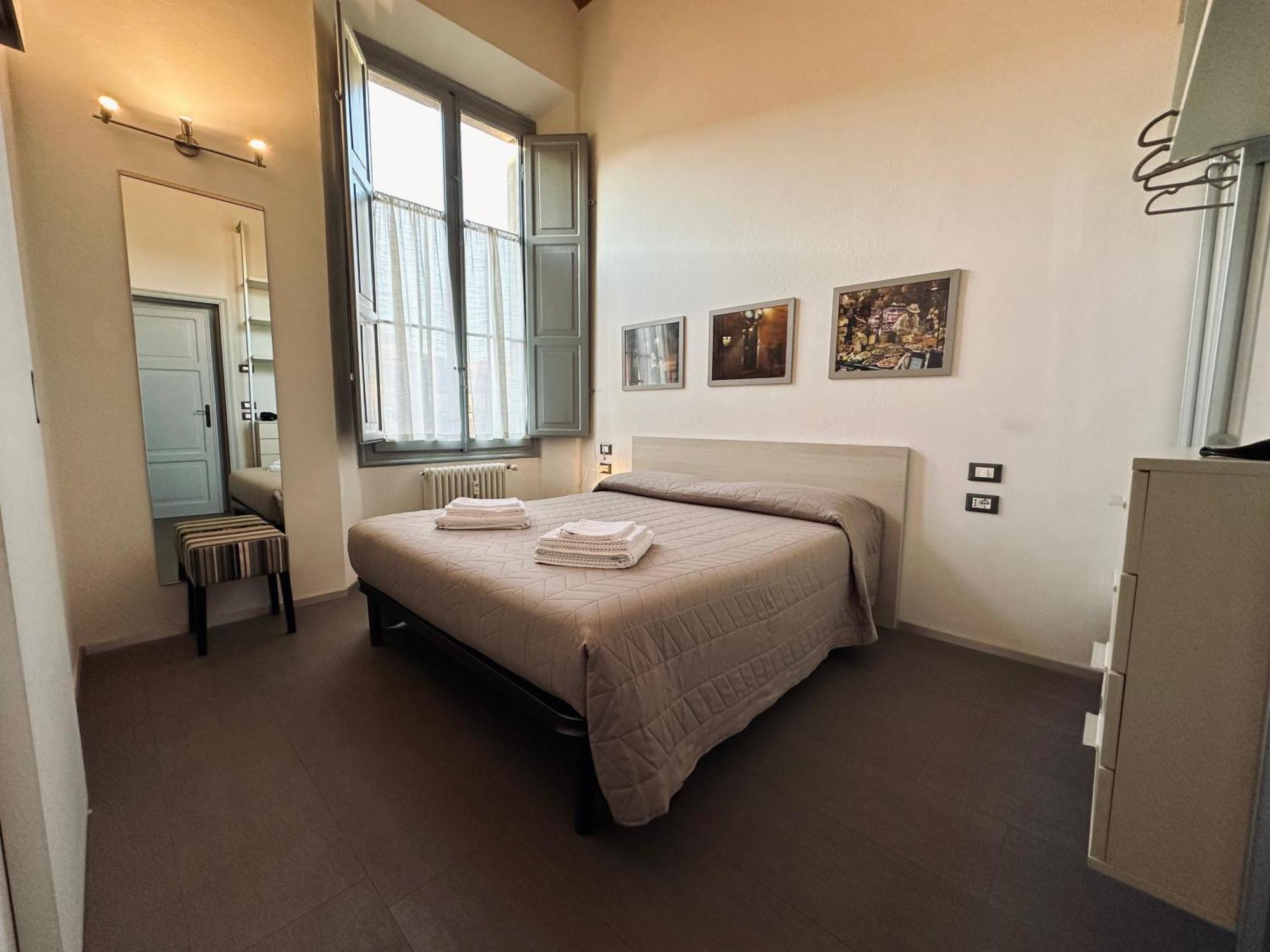 Indipendenza 24 Bed & Breakfast Bologna Ngoại thất bức ảnh