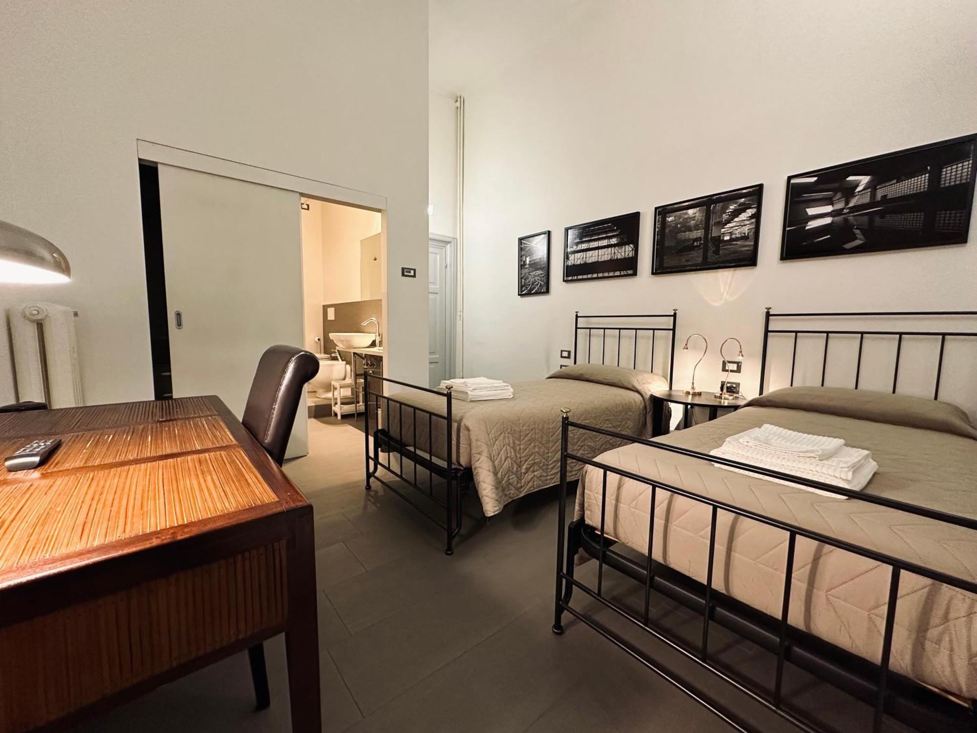Indipendenza 24 Bed & Breakfast Bologna Ngoại thất bức ảnh